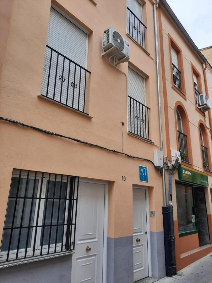 Apartamentos Clavero 10 Plasencia Εξωτερικό φωτογραφία